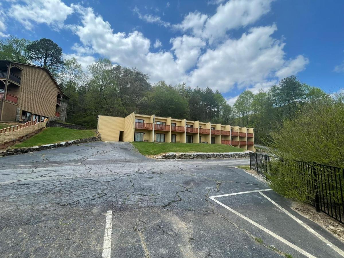 Budgetel Inn & Suites Dillard Dış mekan fotoğraf