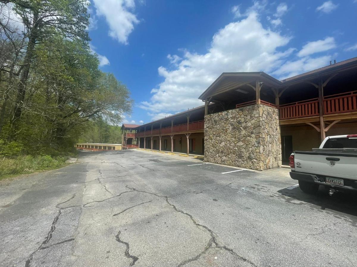 Budgetel Inn & Suites Dillard Dış mekan fotoğraf