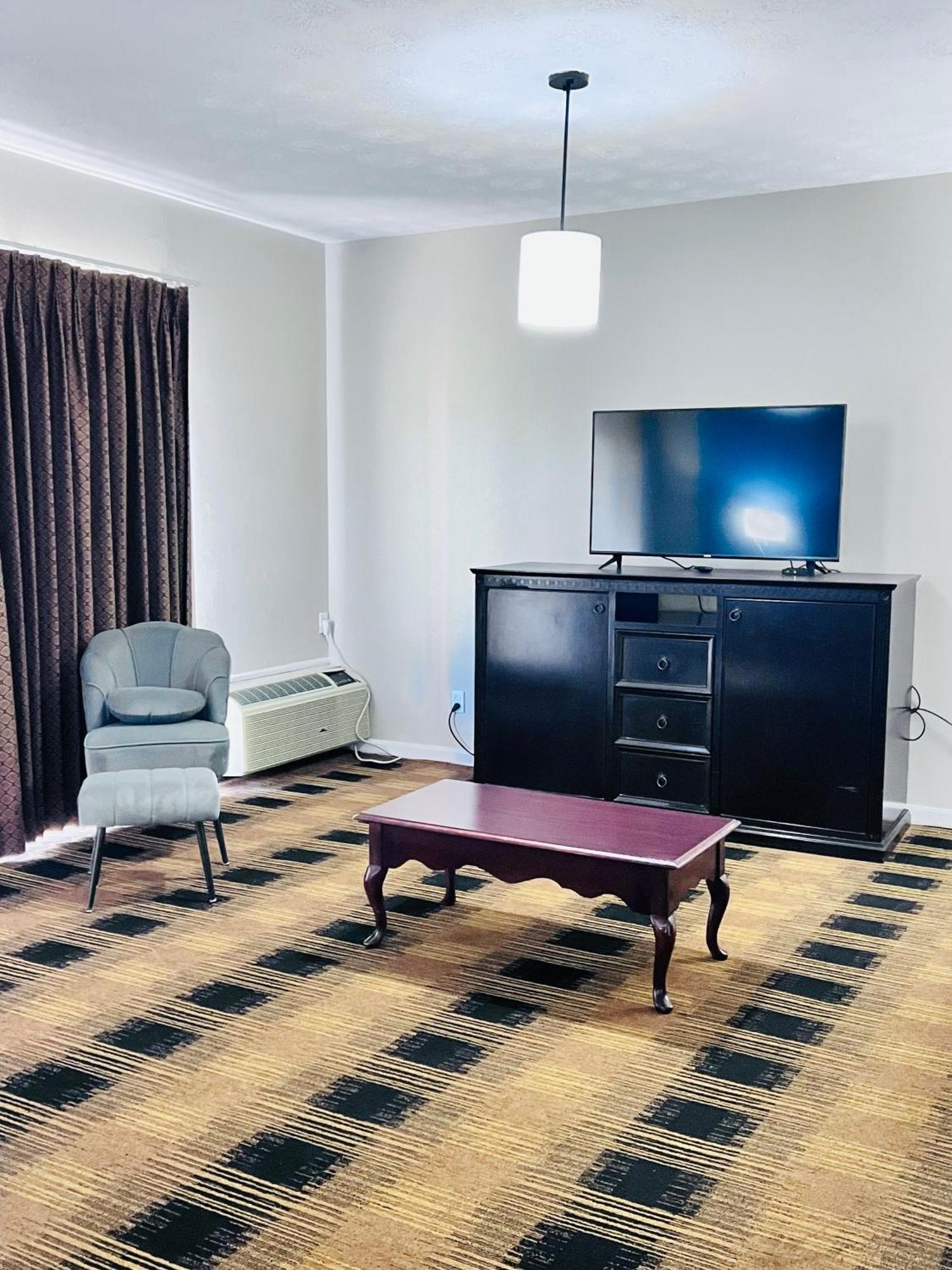 Budgetel Inn & Suites Dillard Dış mekan fotoğraf
