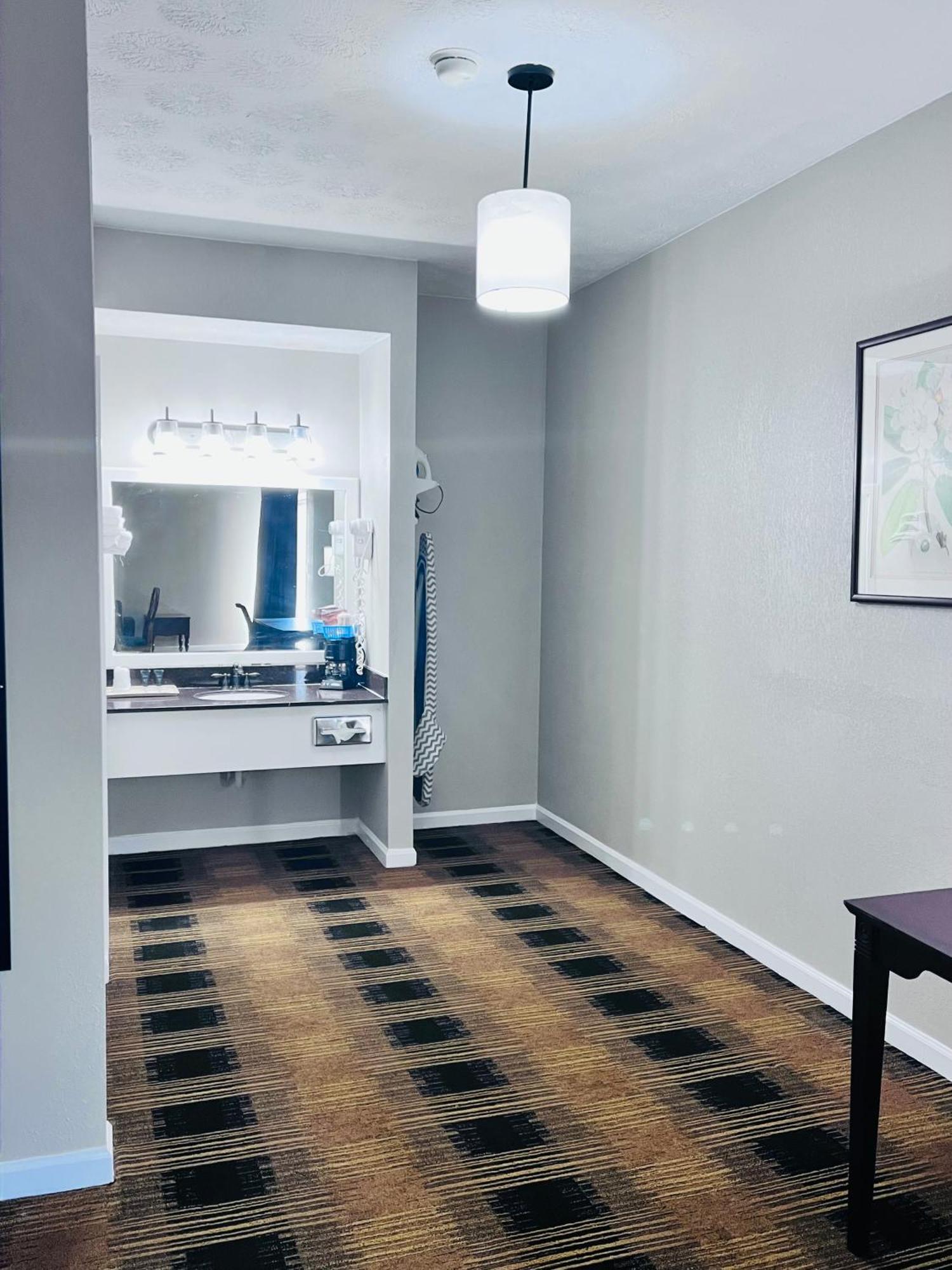 Budgetel Inn & Suites Dillard Dış mekan fotoğraf